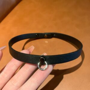 Leather Small Ring Pendant Choker