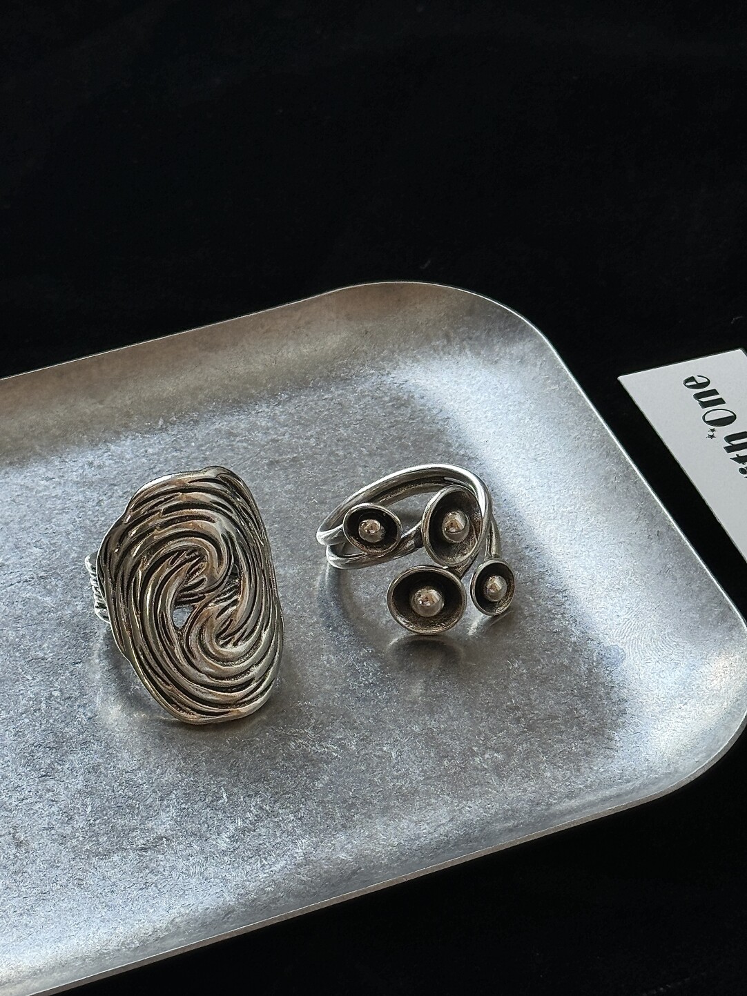 Vintage Floral Cluster Ring – Antique Metal Carved Vintage Floral Cluster Ring – Antique Metal Carved