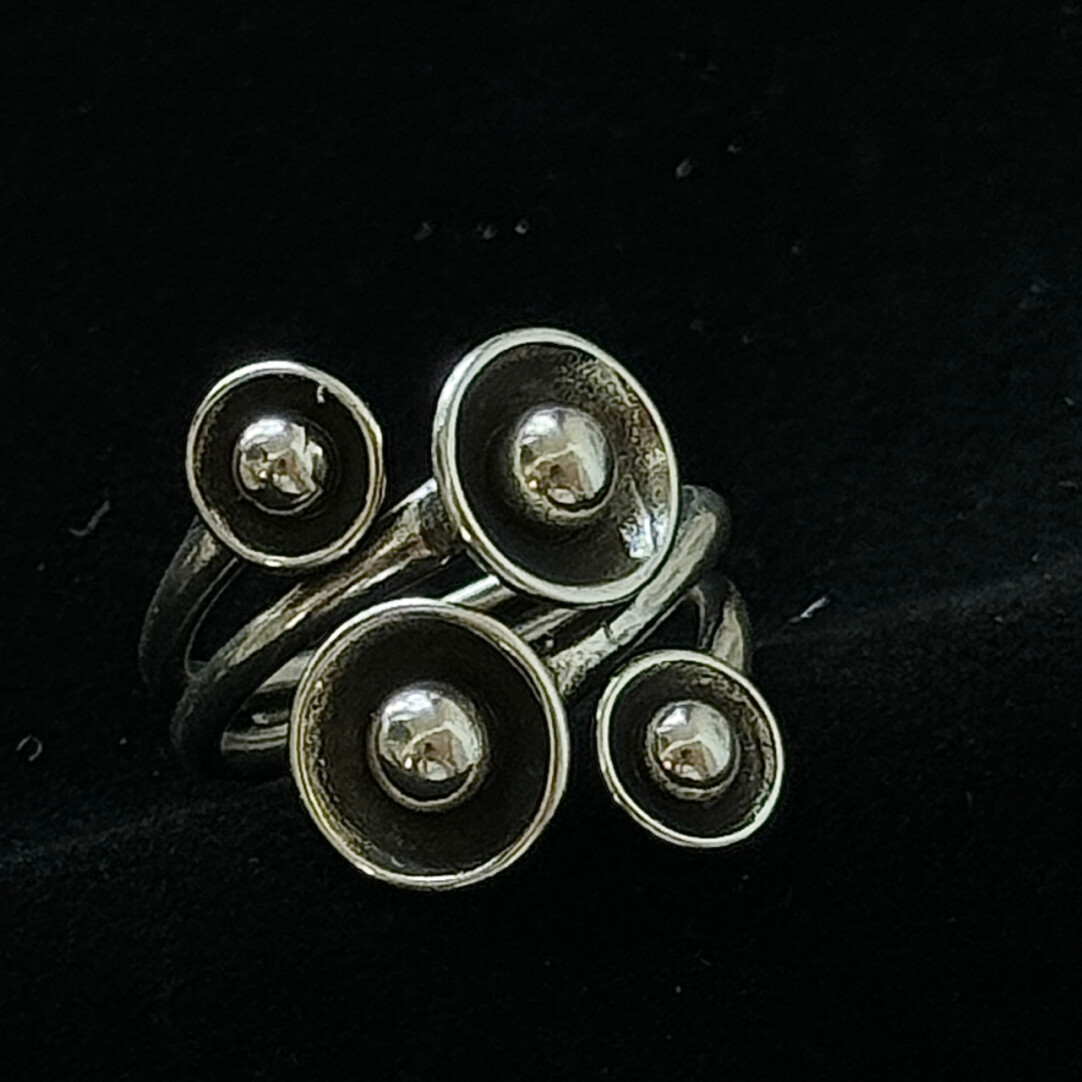 Vintage Floral Cluster Ring – Antique Metal Carved Vintage Floral Cluster Ring – Antique Metal Carved