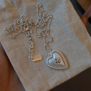 Vintage Baked White Pearl Four-Leaf Clover Heart Sweater Chain