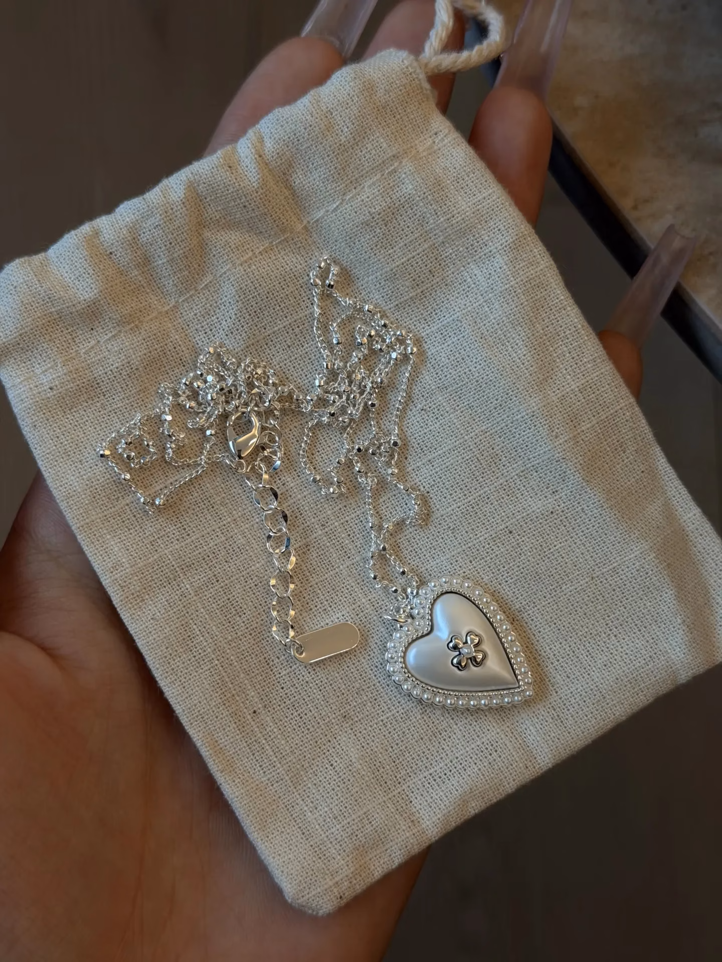 Vintage Baked White Pearl Four-Leaf Clover Heart Sweater Chain