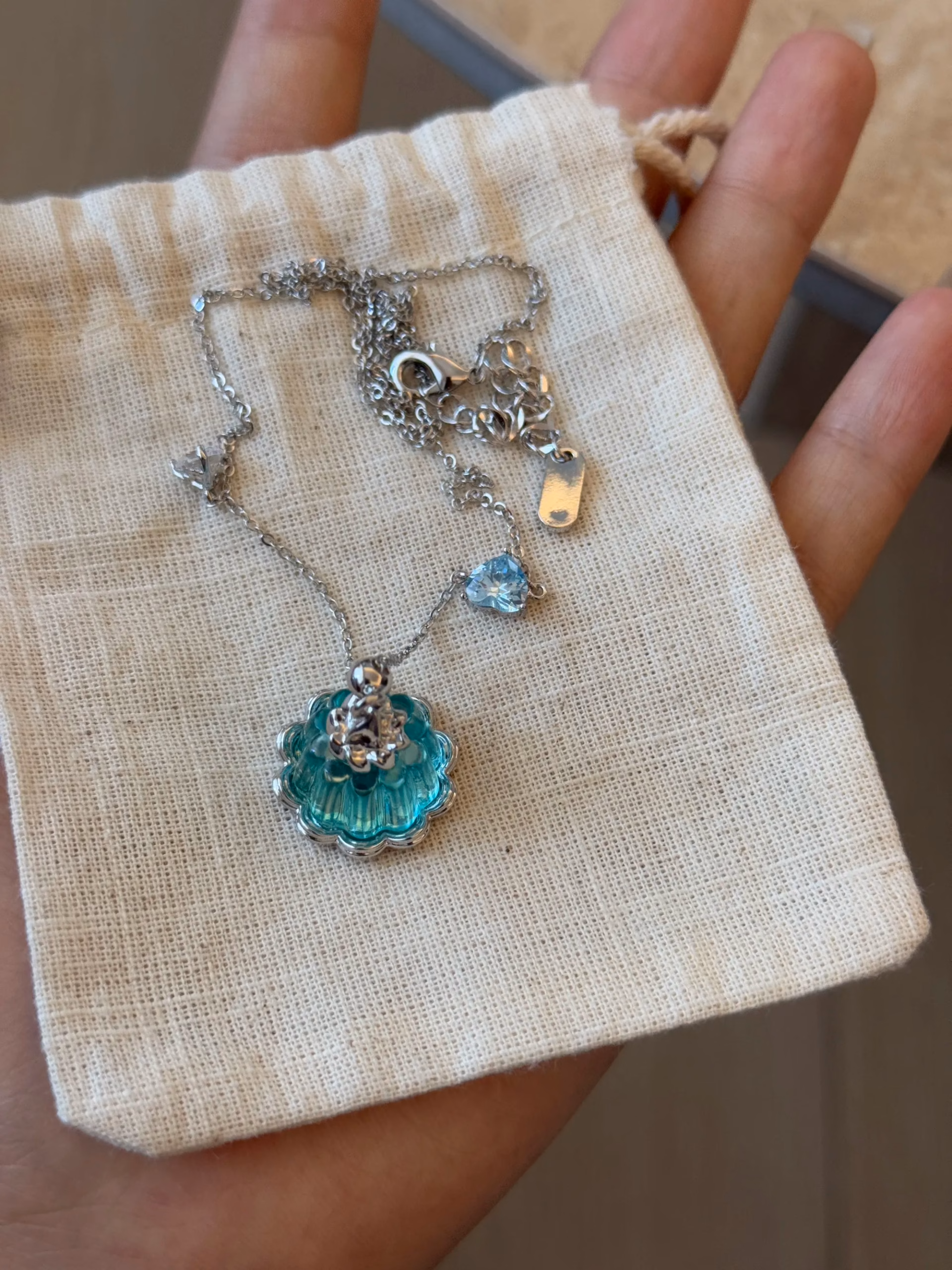 Vintage Jade-Green Crystal Cake Pudding Necklace